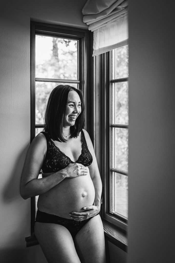Natural Light Indoor Documentary pregnancy photography session in San Francisco Bay Area by intimate photographer Xilo Photography